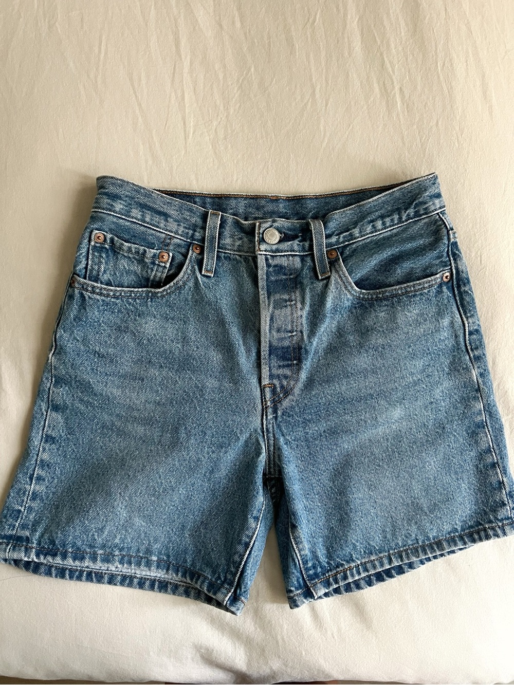 Levi’s Classic High-Rise Women’s Denim Shorts - Blue -27